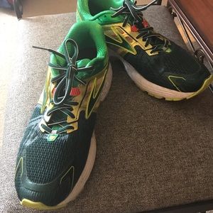 Men’s Running Shoes